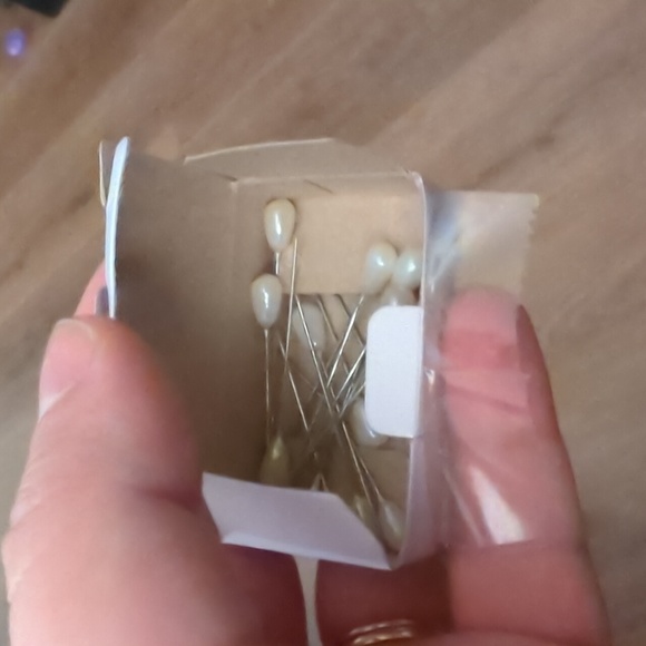 Jewelry display frame - Picture 3 of 3